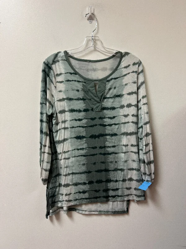 Top Long Sleeve By Clothes Mentor In Green, Size: S