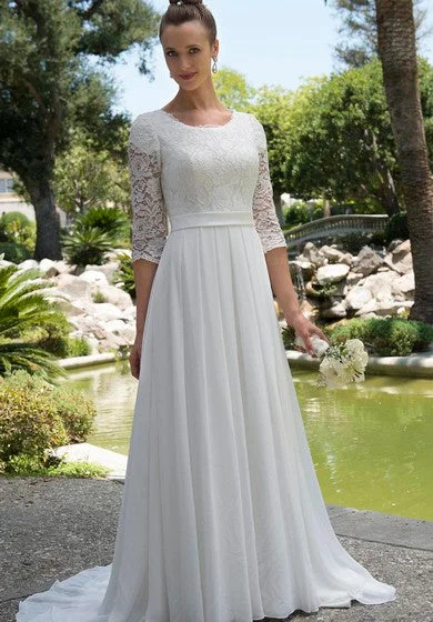 Informal Modest Beach Scoop Neck Lace Chiffon Wedding Dress With 3-4 Sleeves