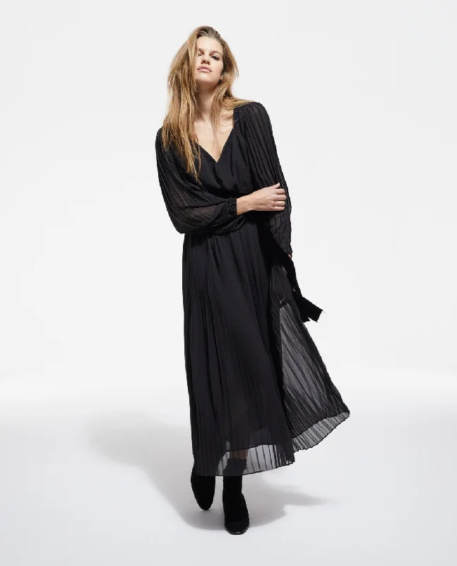 Long-sleeved Maxi Dress