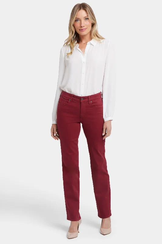 Marilyn Straight Jeans In Petite - Wild Currant